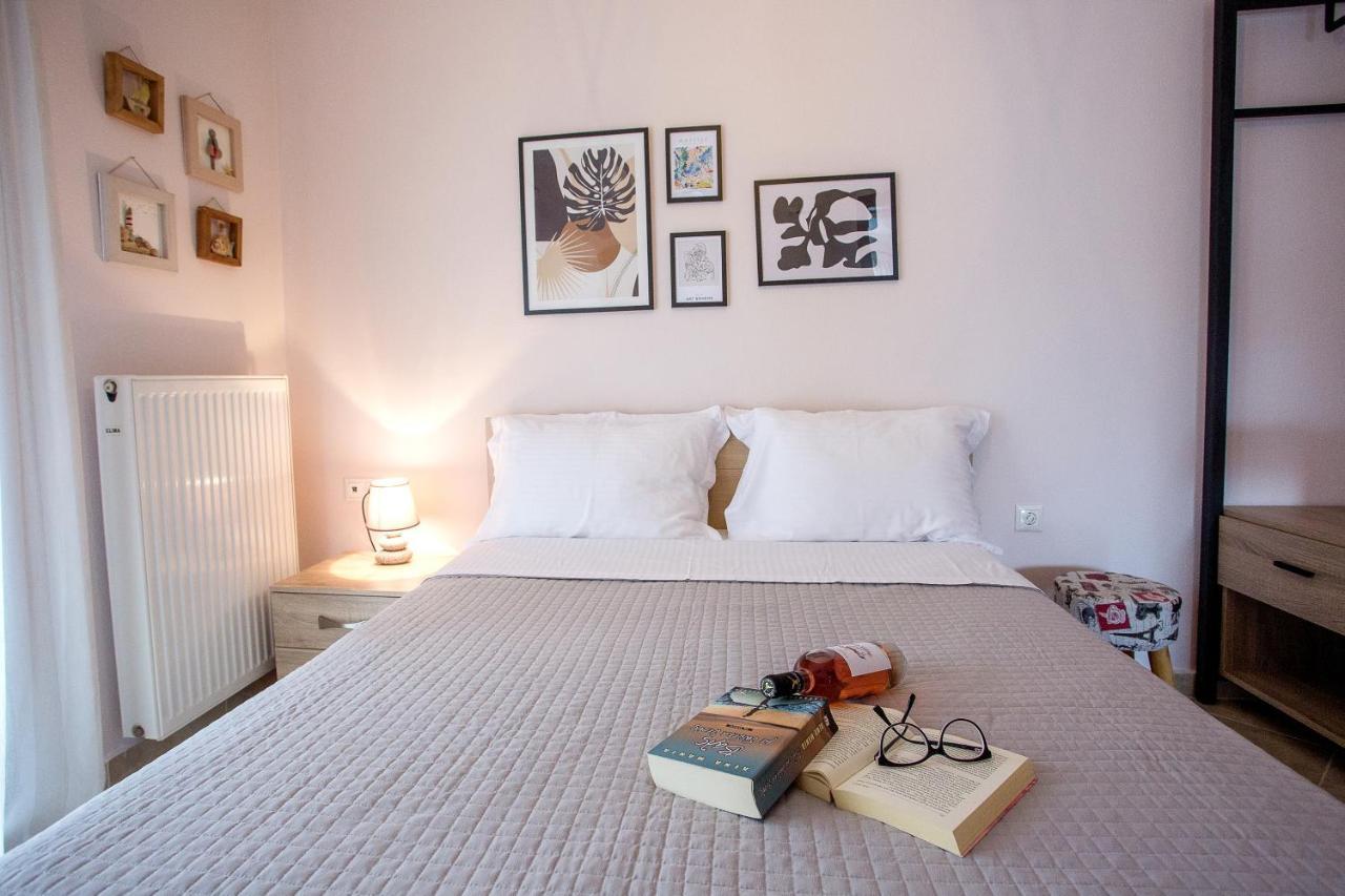 Konstantina & Evgenia Deluxe Apartment Nea Peramos  Luaran gambar