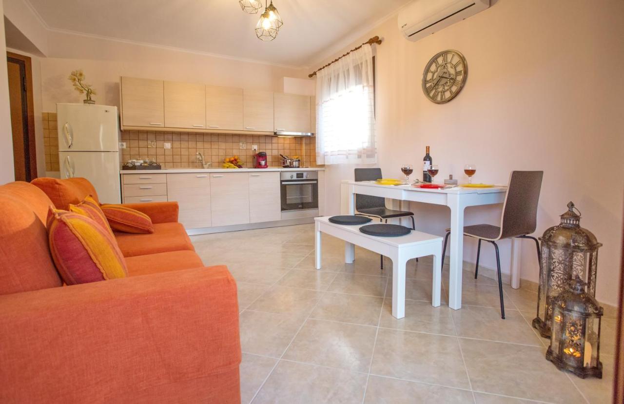 Konstantina & Evgenia Deluxe Apartment Nea Peramos  Luaran gambar